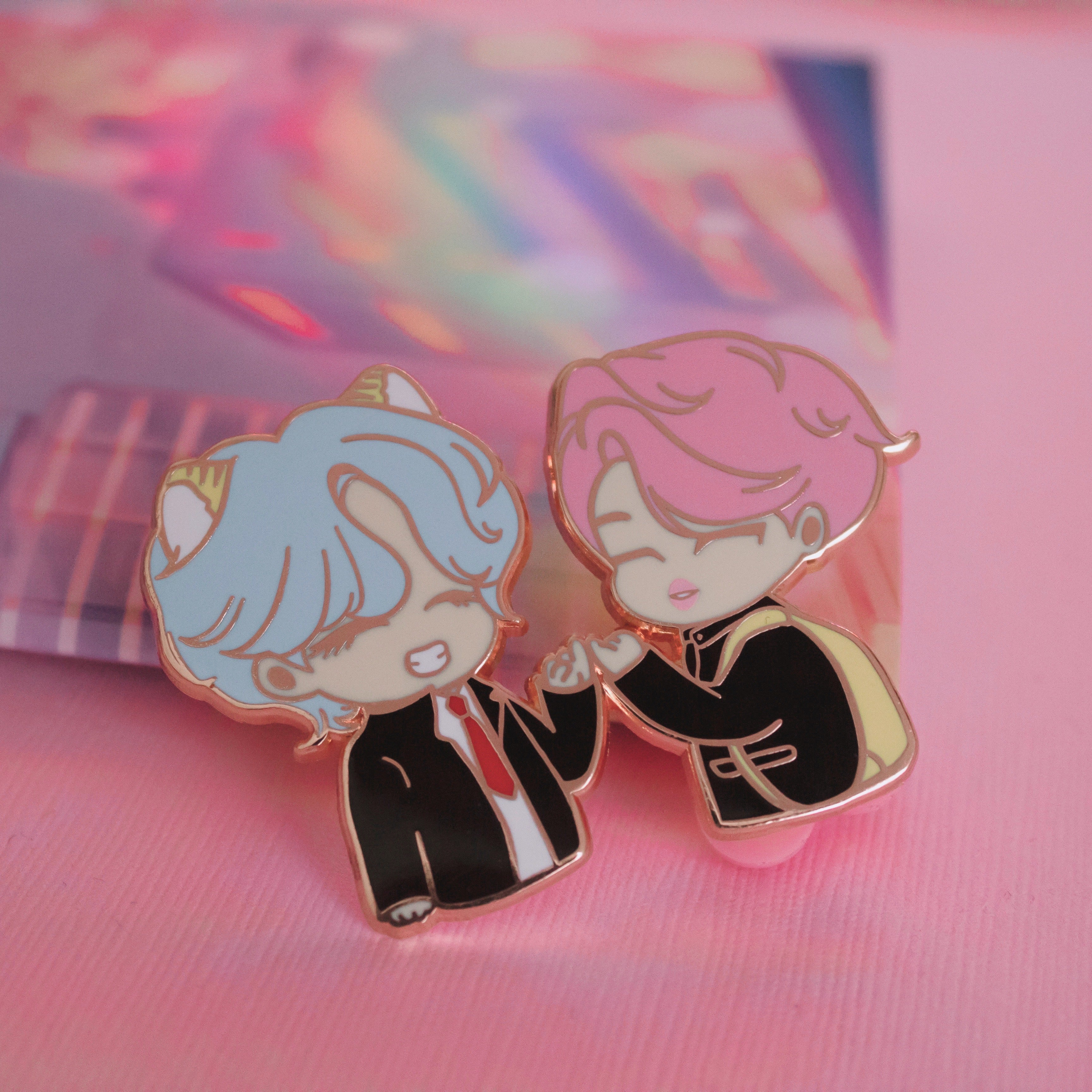BBC Friends - Vmin Enamel Pin